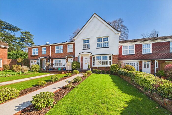 3 Bedroom Terraced House For Sale In Milton Gardens, Wokingham, Berkshire, RG40