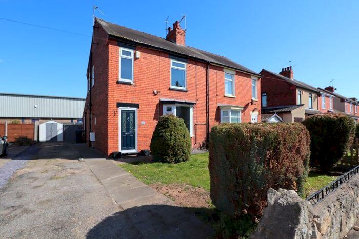 3 Bedroom Semi-Detached House To Rent In Bristol Drive, Lincoln, LN6