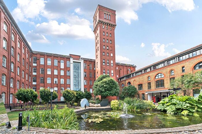 2 Bedroom Flat To Rent In Lexington Building, Bow Quarter, London, E3