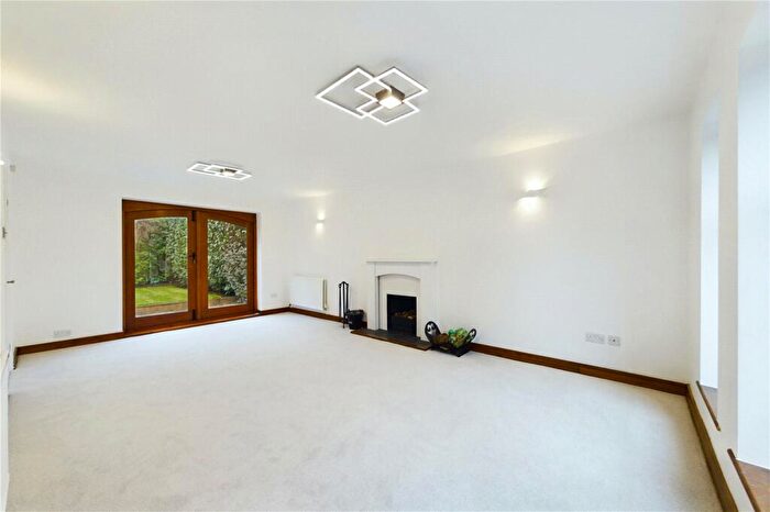 5 Bedroom Detached House To Rent In Odiham Road, Riseley, Reading, Berkshire, RG7