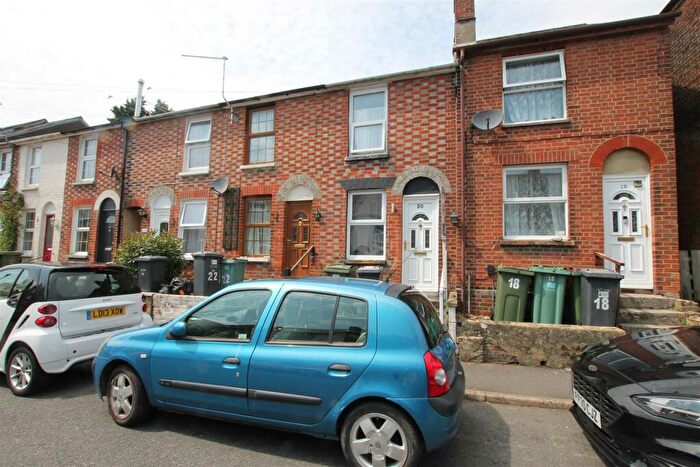 2 Bedroom Terraced House To Rent In Albert Street, Cowes, PO31