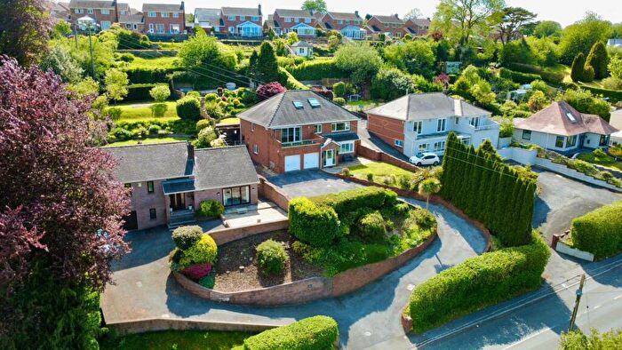 4 Bedroom Detached House For Sale In Fforest Road, Pontarddulais, Swansea, SA4