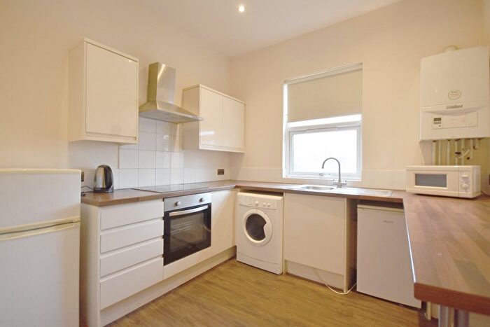 2 Bedroom Flat To Rent In Stanley Road, Earlsdon, Coventry, CV5