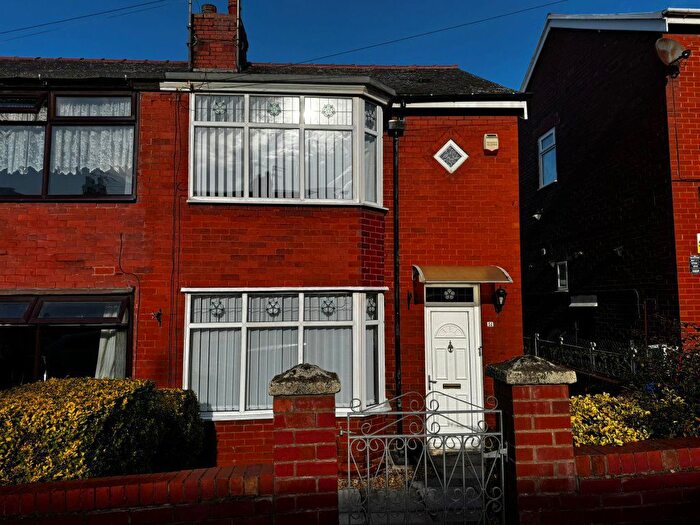 2 Bedroom Semi-Detached House To Rent In Bardsway Avenue, Blackpool, FY3
