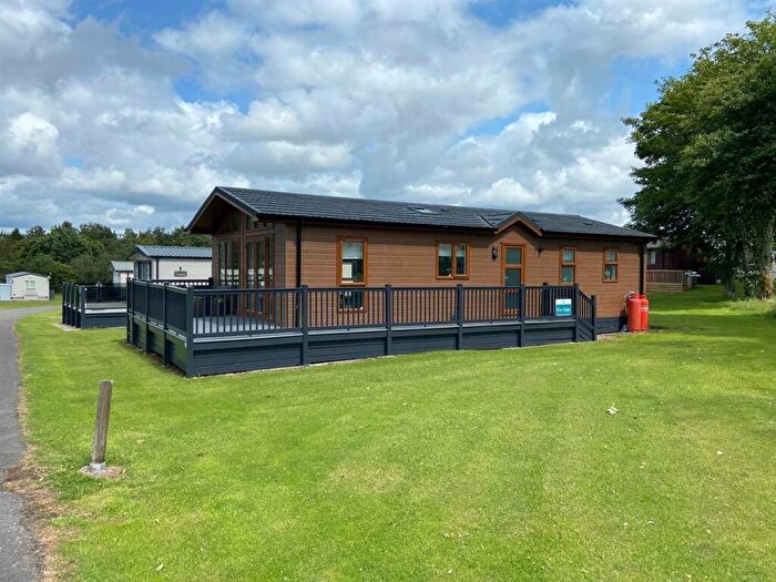 2 Bedroom Park Home For Sale In Old Park Wood, Kart-In-Cartmel, LA11