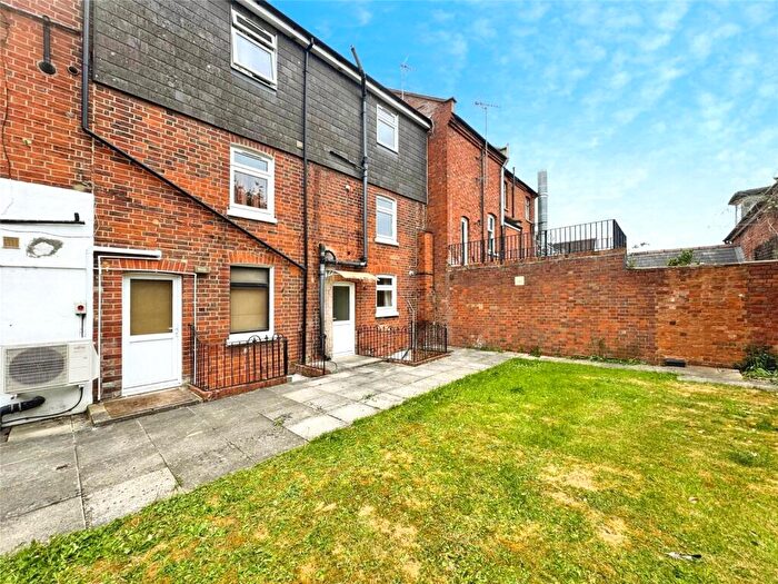 1 Bedroom Apartment To Rent In Prospect Street, Caversham, Reading, Berkshire, RG4