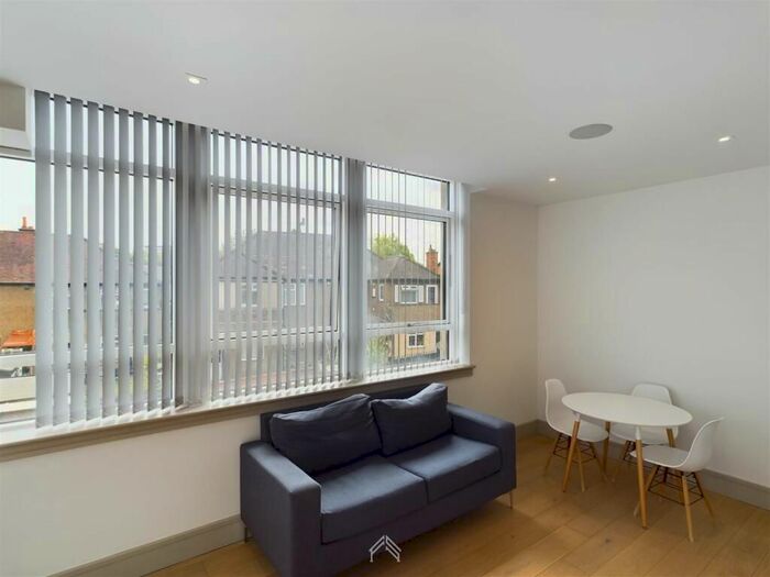 2 Bedroom Flat To Rent In Broad House, Imperial Drive, Rayners Lane, HA2