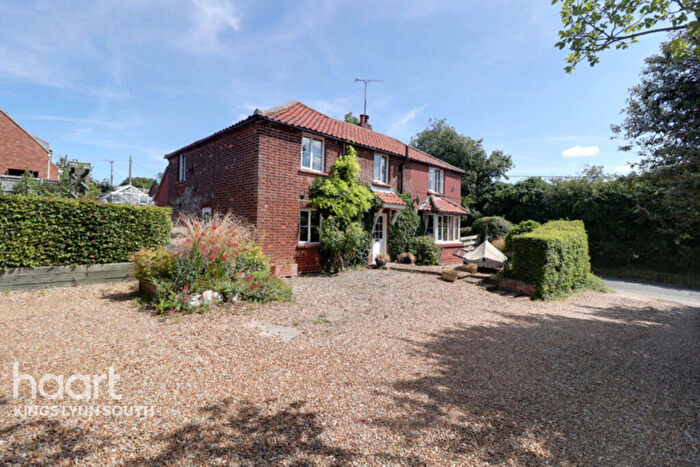 3 Bedroom Detached House For Sale In Ringstead Road, Hunstanton, PE36