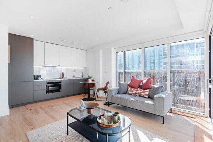 1 Bedroom Apartment To Rent In Sutton Park House, Carshalton Road, London, SM1