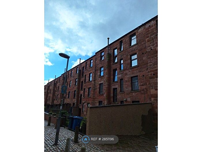 2 Bedroom Flat To Rent In Hathaway Lane, Glasgow, G20