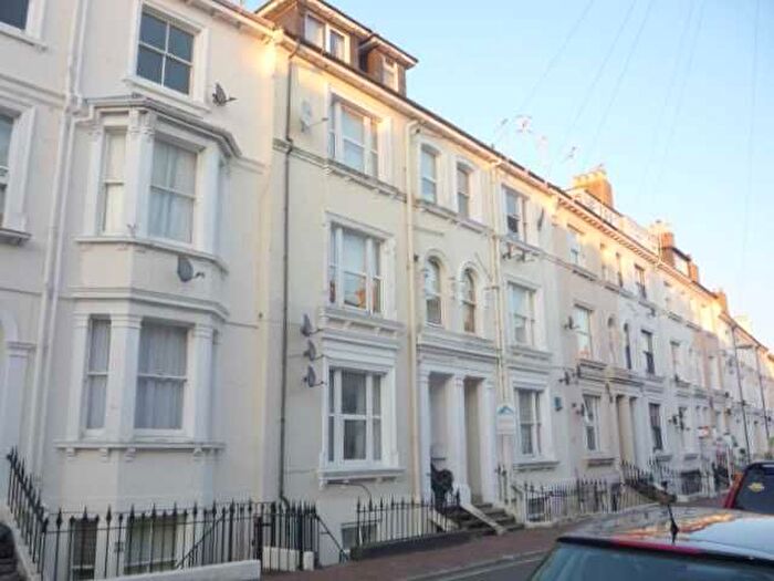 1 Bedroom Flat To Rent In Dudley Road, Tunbridge Wells, TN1