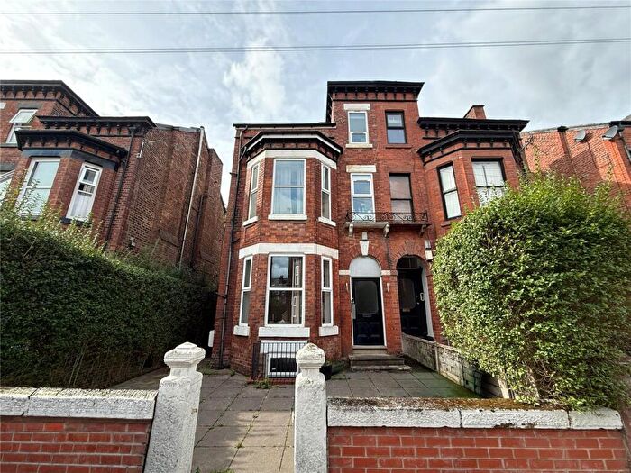 2 Bedroom Apartment For Sale In Central Road, West Didsbury, M20