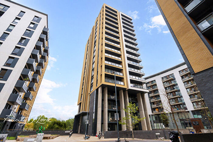 2 Bedroom Apartment For Sale In Cadmium Square, London, E2