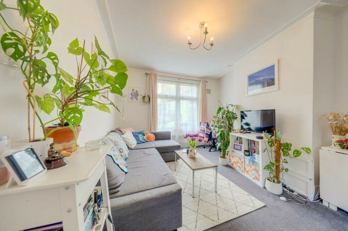 1 Bedroom Flat To Rent In David's Road, Forest Hill, London, SE23
