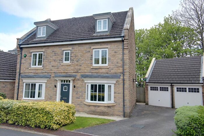 5 Bedroom Detached House For Sale In Longlands Idle, Idle, Bradford, BD10