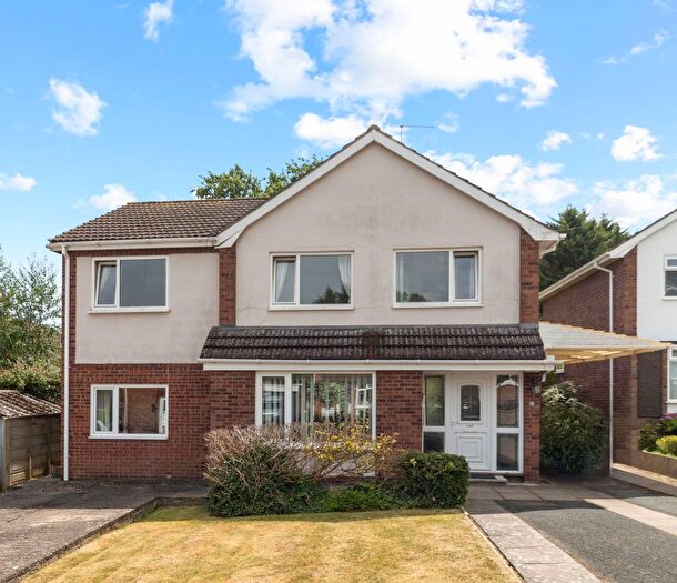 5 Bedroom Detached House For Sale In Meadow Road, Malvern, Worcestershire, WR14