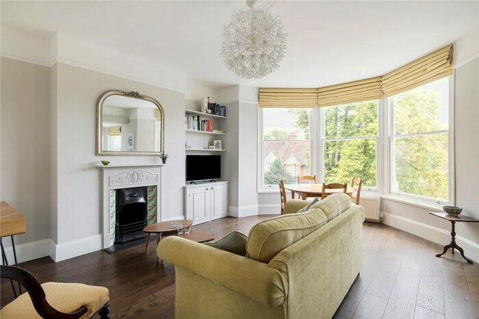 2 Bedroom Flat To Rent In Trinity Rise, London, SW2