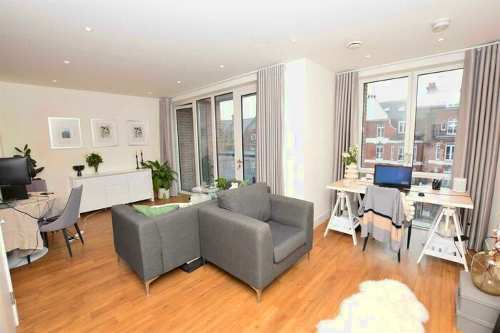 1 Bedroom Flat To Rent In Finchley Road, Hampstead, NW3