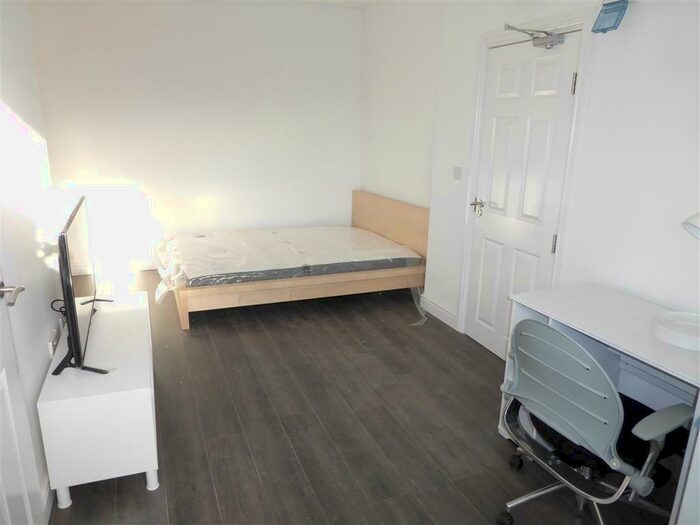 1 Bedroom Apartment To Rent In Market Street, Loughborough, LE11