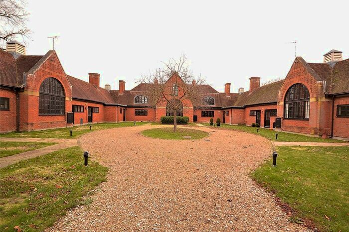 2 Bedroom Terraced House To Rent In The Courtyard, Liscombe Park, Soulbury, LU7