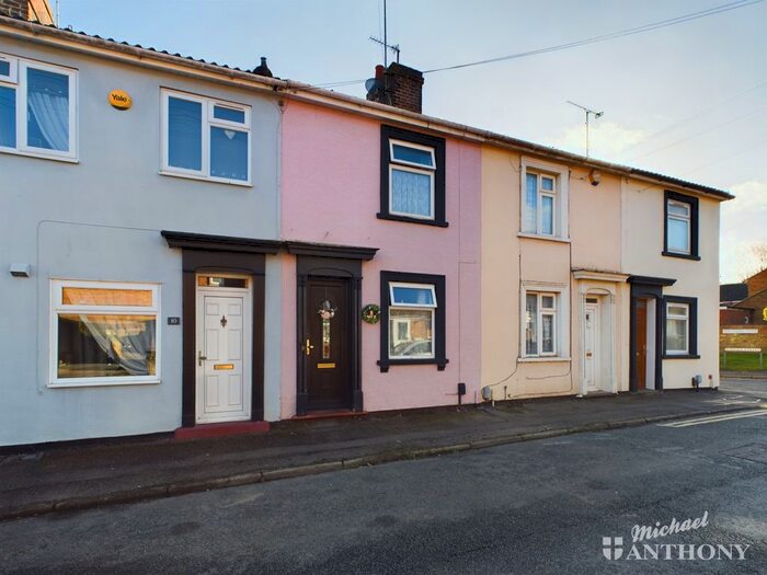 2 Bedroom Terraced House To Rent In East Street, Leighton Buzzard, LU7