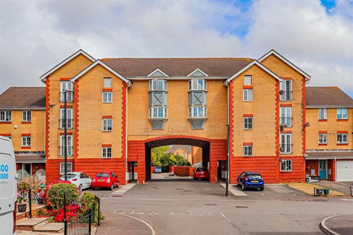 1 Bedroom Apartment To Rent In Gerddi Margaret, Barry, CF62