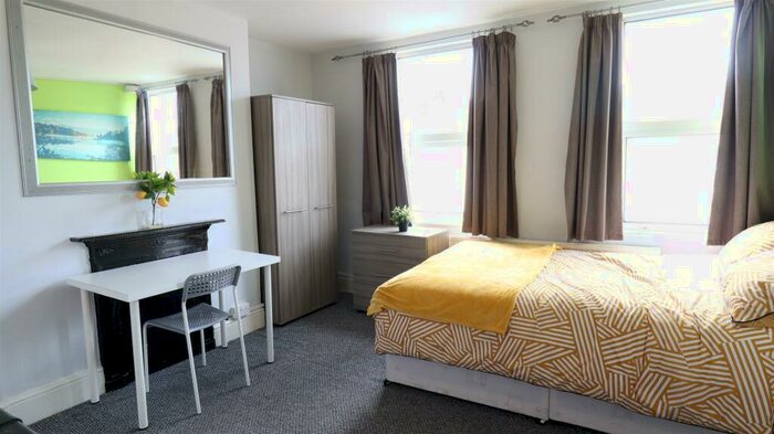 Studio To Rent In Carey Street, Reading, RG1