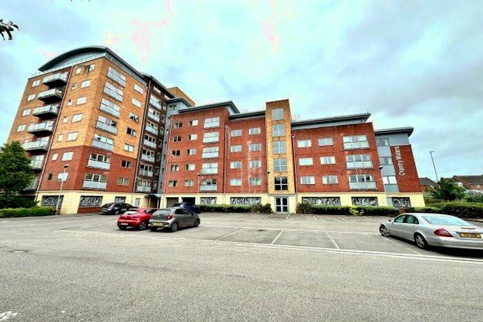 2 Bedroom Flat To Rent In Waterside Way, Wakefield, WF1