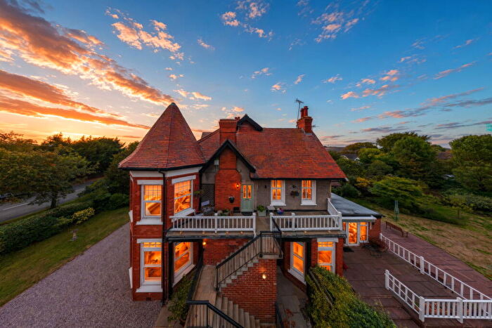 3 Bedroom Maisonette For Sale In Clevelands, Meols Drive, West Kirby, CH48