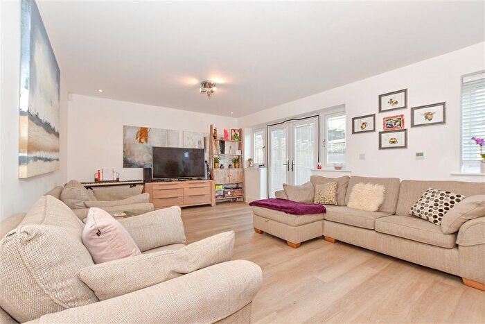 3 Bedroom Detached House For Sale In Pixie Way, New Romney, Kent, TN28