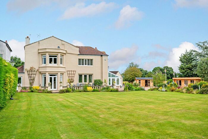 6 Bedroom Detached House For Sale In Hall Garth, Osgodby, North Yorkshire, YO8