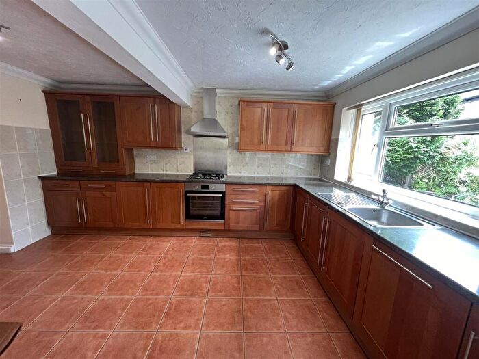 2 Bedroom Bungalow To Rent In Orchard Close, Orlingbury, Kettering, NN14