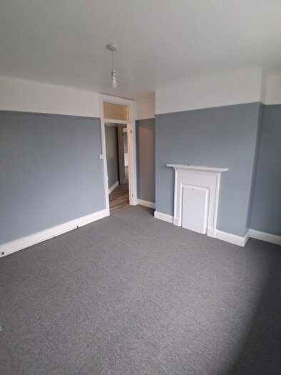 2 Bedroom Apartment To Rent In Grosvenor Mansions Bedford Place Area, SO15