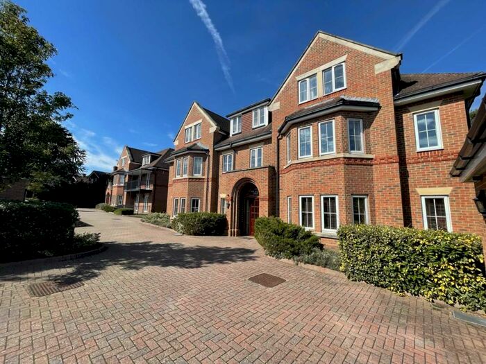 2 Bedroom Apartment To Rent In Aldershot Road, Church Crookham, Fleet, GU52