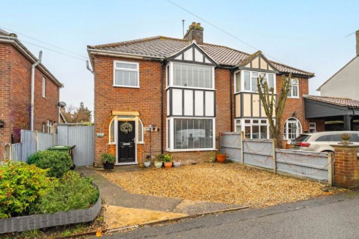 4 Bedroom Semi-Detached House For Sale In Theatre Street, Dereham, NR19
