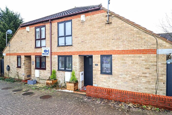 1 Bedroom Property For Sale In Twinflower, Walnut Tree, Milton Keynes, MK7