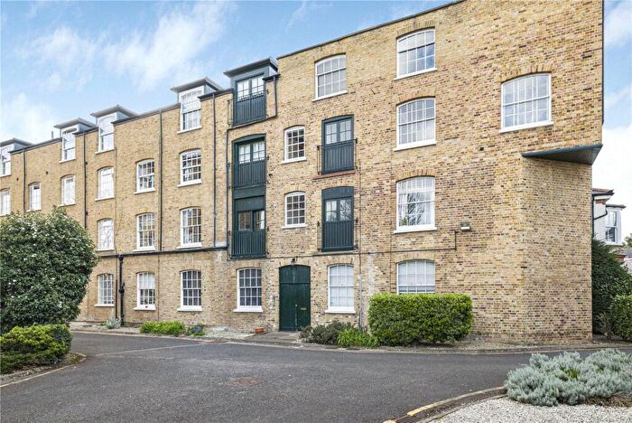 1 Bedroom Apartment To Rent In Park Road, Bromley, BR1