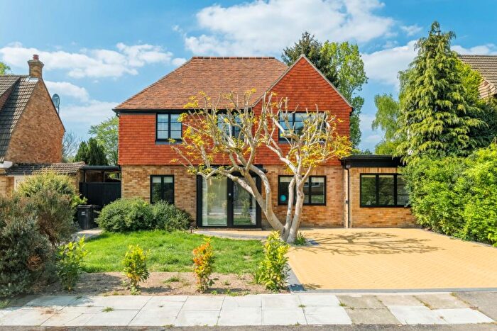 4 Bedroom House To Rent In Elmstead Glade Chislehurst, BR7