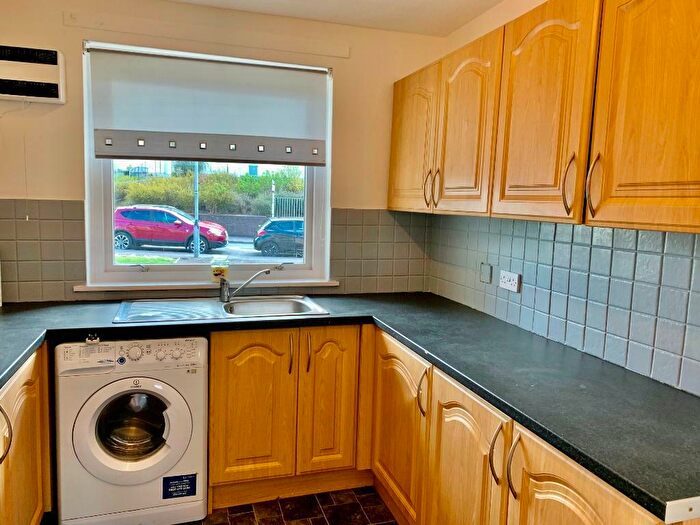 2 Bedroom Flat To Rent In Baird Hill, The Murray, East Kilbride, G75