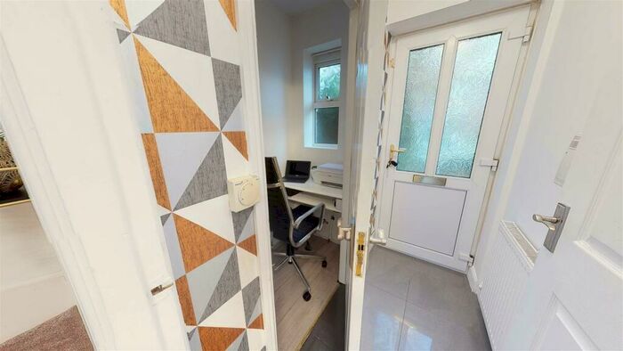 2 Bedroom Semi-Detached House For Sale In Paisley Park, Farnworth, Bolton, BL4