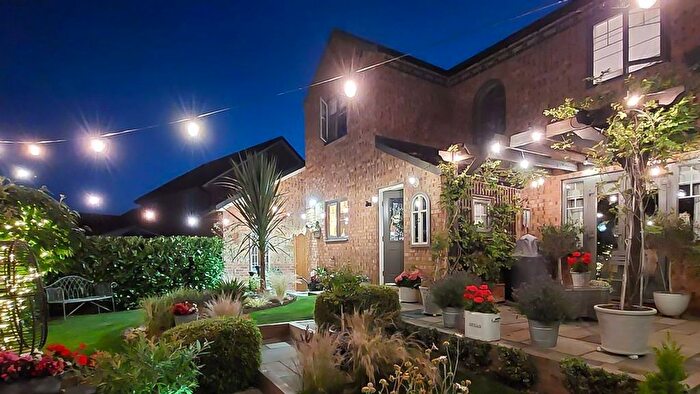 4 Bedroom Detached House For Sale In Redmire Drive, Consett, DH8