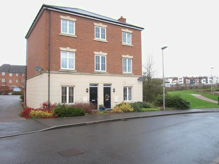 2 Bedroom Maisonette To Rent In Fonda Meadows, Oxley Park, Milton Keynes, MK4
