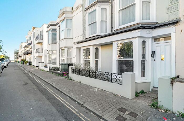 1 Bedroom Flat For Sale In The Steyne, Bognor Regis, PO21