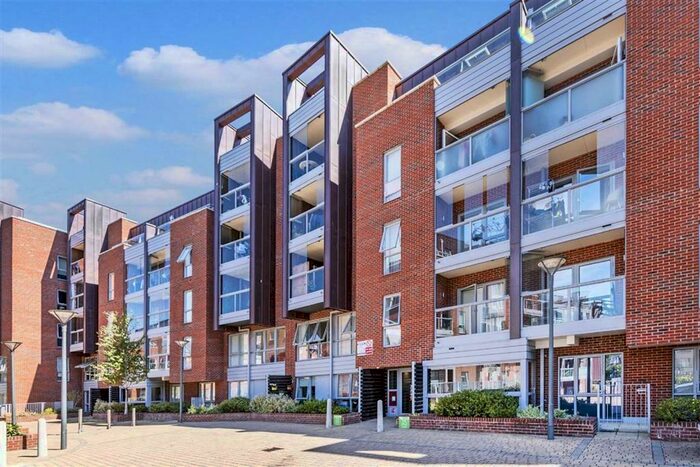 1 Bedroom Flat To Rent In Wilkinson Close, London, NW2