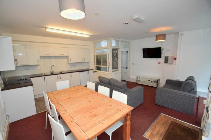 7 Bedroom Terraced House To Rent In Killigrew Street, Falmouth, TR11