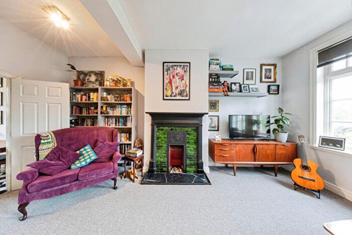 1 Bedroom Flat For Sale In Mercers Row, Northampton, Northamptonshire, NN1