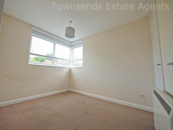 2 Bedroom Flat For Sale In Dormans Close, Northwood, HA6