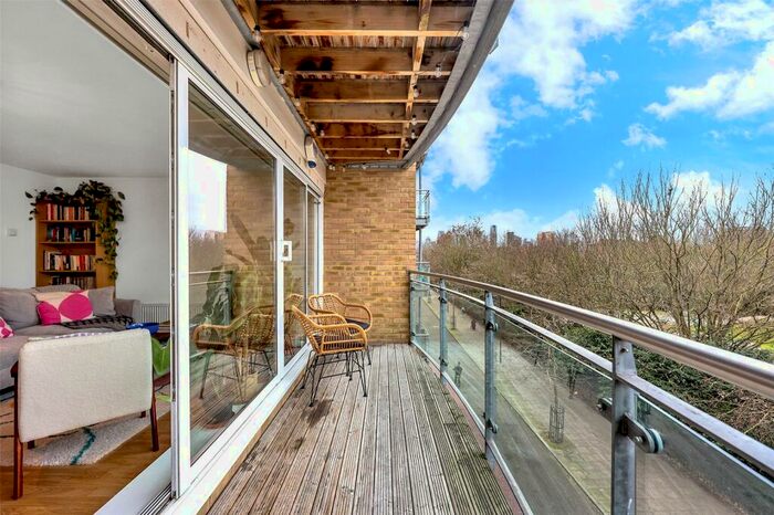 2 Bedroom Apartment To Rent In Goldsmith Row, E2