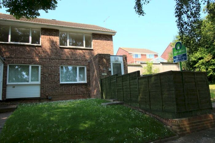 2 Bedroom Flat To Rent In A Barley Farm Road, Exeter, EX4