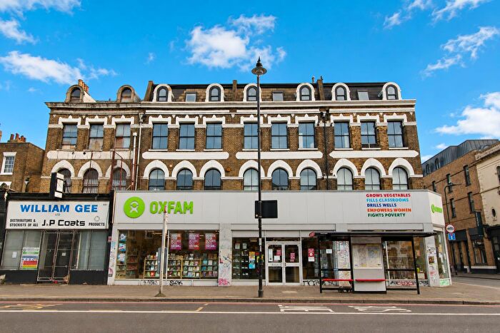 3 Bedroom Apartment To Rent In Kingsland Road, E8
